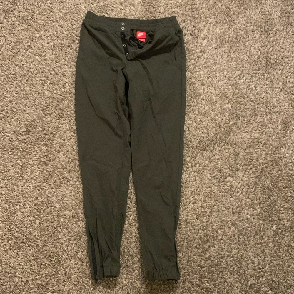 Nike Woven Jogger Pants